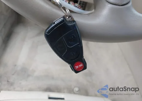 2004 Mercedes-Benz Sl 500 из США, поврежденный, VIN WDBSK75F34F079139